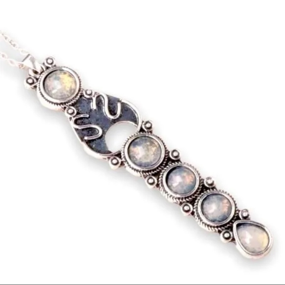 Vintage Women’s Tibetan Sterling Silver Handmade Moonstone 6 Tier Necklace - Picture 3 of 11